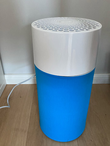 Bluair Luftreiniger Blue Pure 411 im privaten Wohnzimmer
