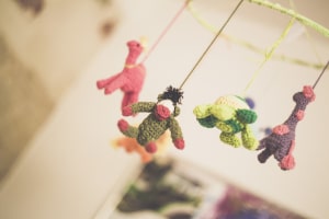 Mobile basteln auf Babyparty
