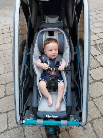 Baby in Qeridoo Hängematte Baby in Qeridoo Hängematte