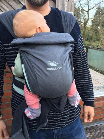 manduca Twist Babytrage Henning aus Hamburg manduca Twist Babytrage Henning aus Hamburg