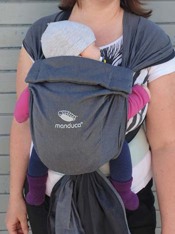 Baby in manduca Twist Babytrage Katrin aus Biberach Baby in manduca Twist Babytrage Katrin aus Biberach