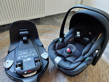 Produkttest Maxi Cosi Foto einer Testfamilie Produkttest Maxi Cosi Foto einer Testfamilie