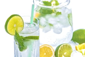 Alkoholfreie Cocktails für die Babyparty