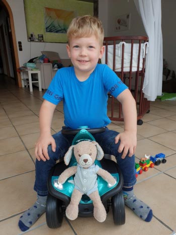 Kind auf BIG Bobby-Car Next 