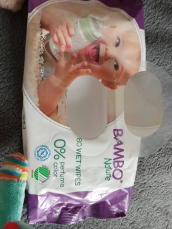 Bambo Nature Feuchtpflegetücher Packung offen