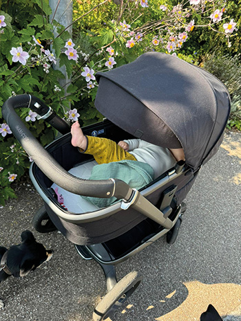 Produkttest Maxi Cosi Fame Baby im KinderwagenFoto einer Testfamilie