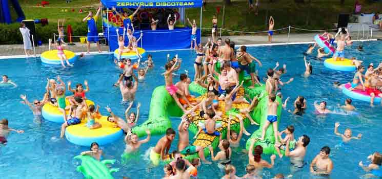 Mega-Wasserspektakel im Stadionbad