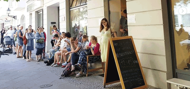 Großer Secondhand-Kleidermarkt